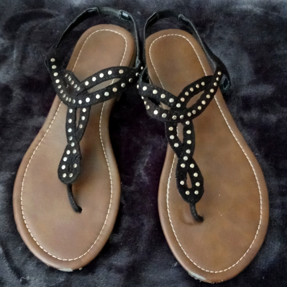American Eagle sandals